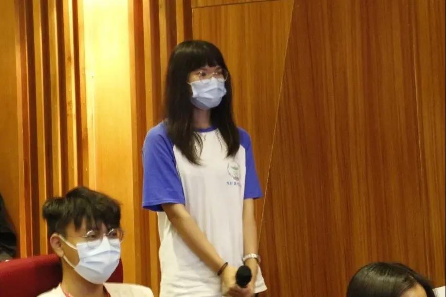 80dd6e218e714defb456def84b3a684c.jpg 同学提问.jpg